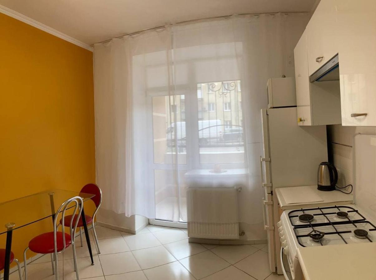 New Cosy Apartment リヴィウ エクステリア 写真