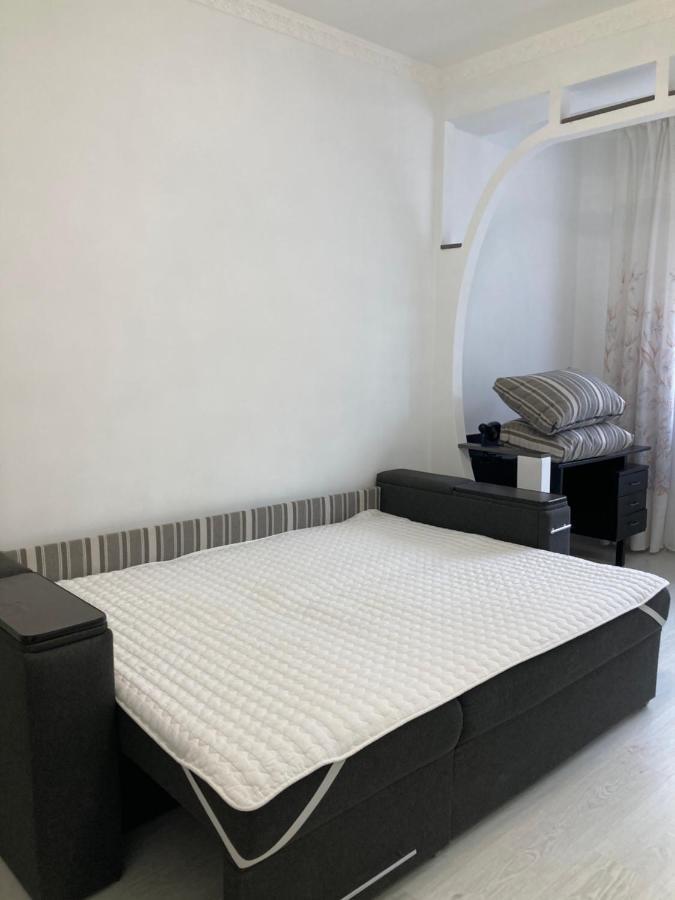 New Cosy Apartment リヴィウ エクステリア 写真
